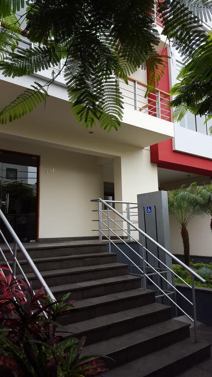 Miraflores Rentals Larcomar Lima Exterior photo